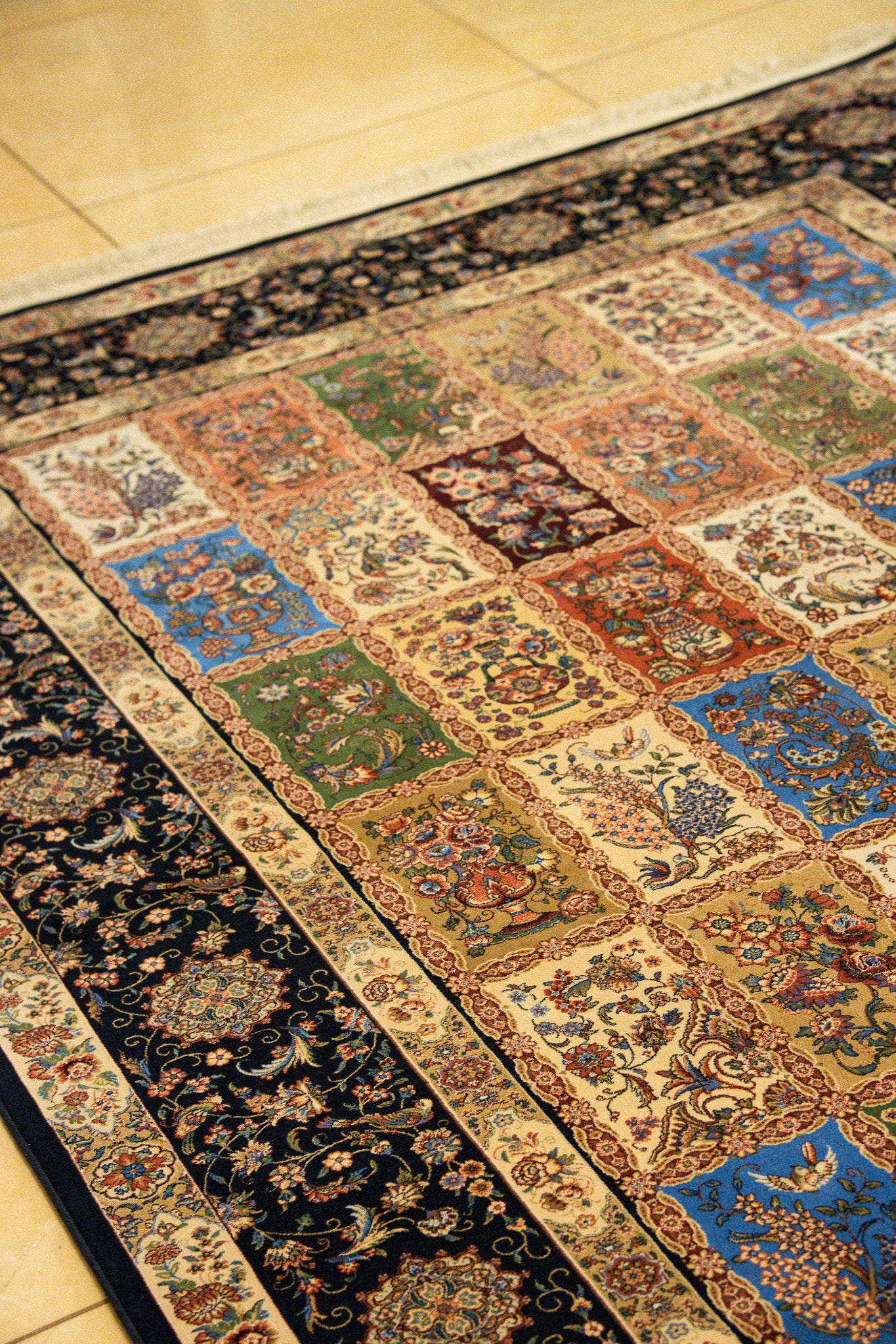 Four Seasons Carpet (Anatolian Silk)